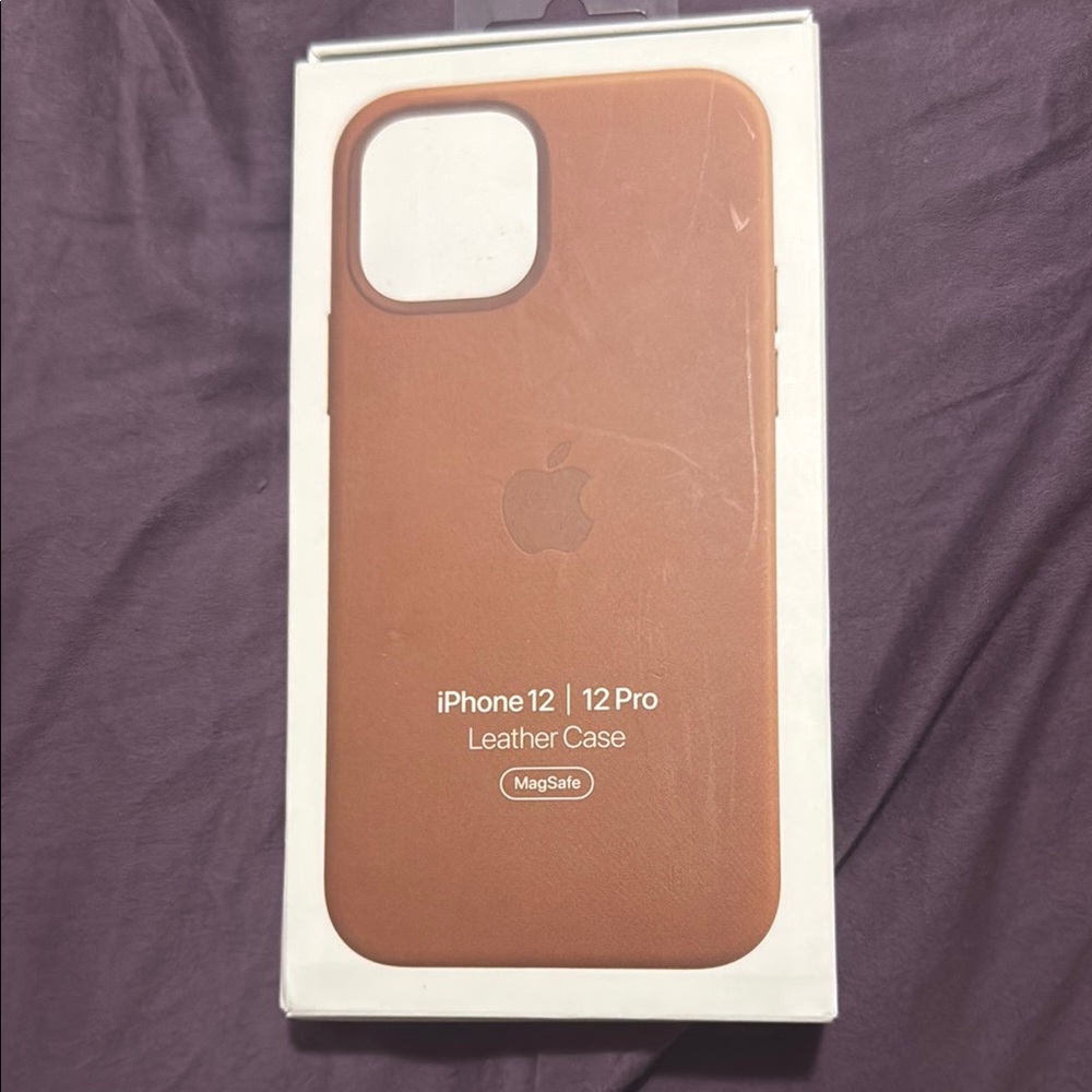 Apple iPhone 12/12 Pro Leather Case - Brown